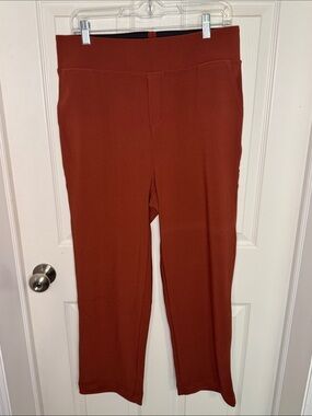 NWOT Zenana Outfitters Straight-Leg Pull-On Pants in Rust